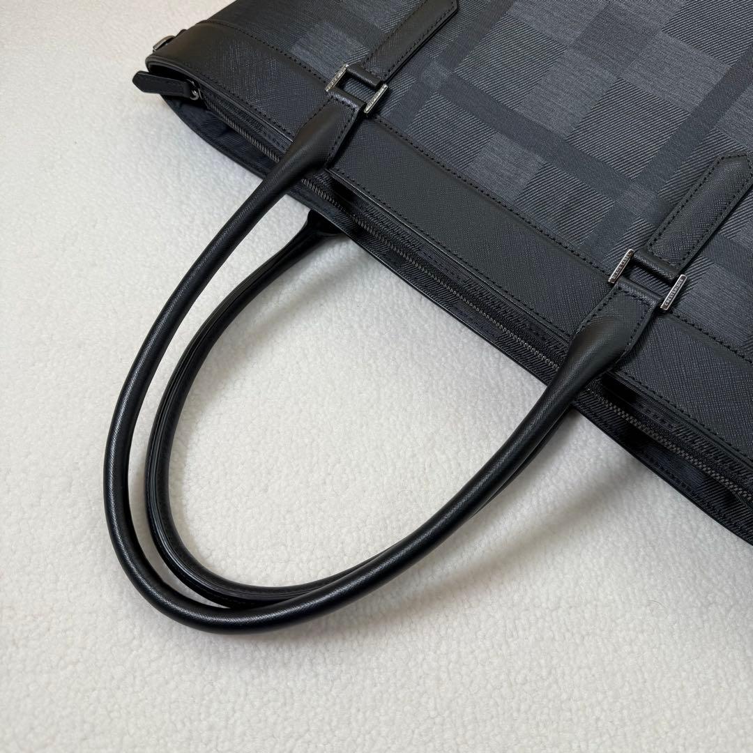 未使用品　ブラックレーベル クレストブリッジ エンボスレザー トートバッグ