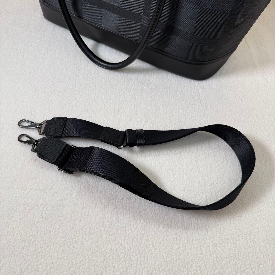 未使用品　ブラックレーベル クレストブリッジ エンボスレザー トートバッグ