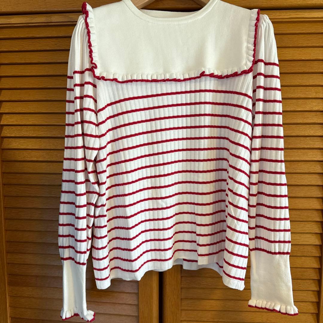 アンミヌ　unminou 赤と白のストライプ 長袖セーラーニット