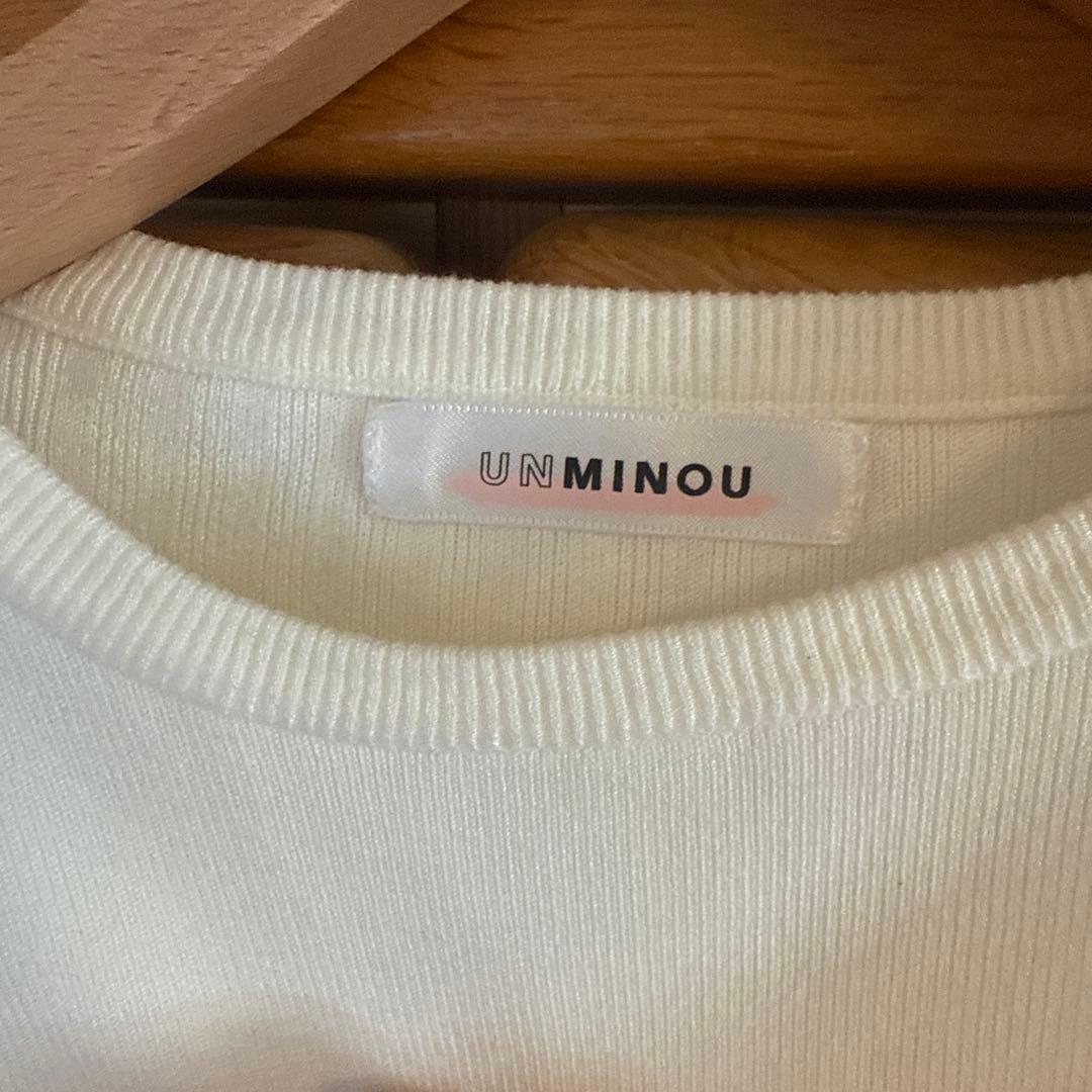 アンミヌ　unminou 赤と白のストライプ 長袖セーラーニット