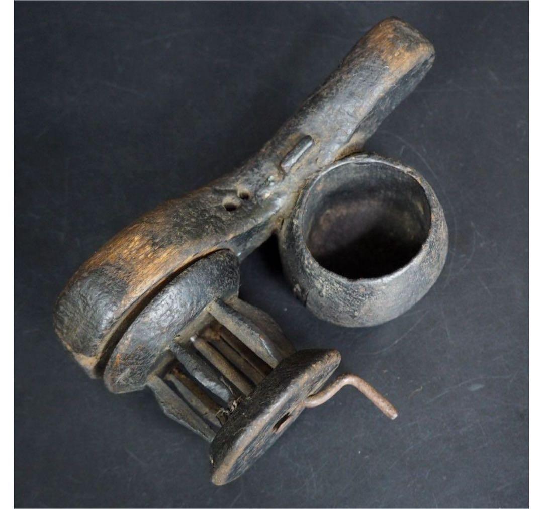 送料無料　非常に古い李朝狐（キツネ）形墨壺　朝鮮古美術