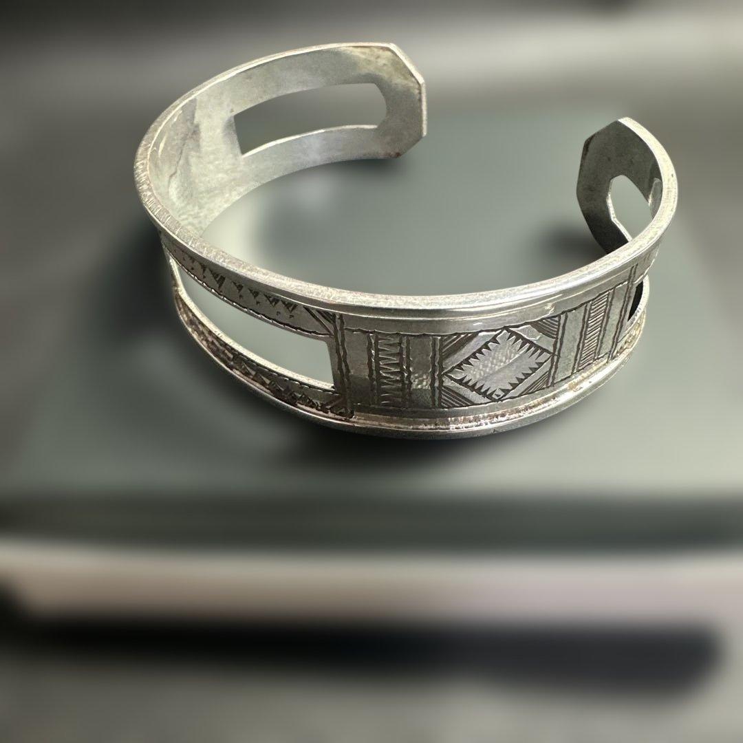 Adawat'n Tuareg　イフリ トゥサハト