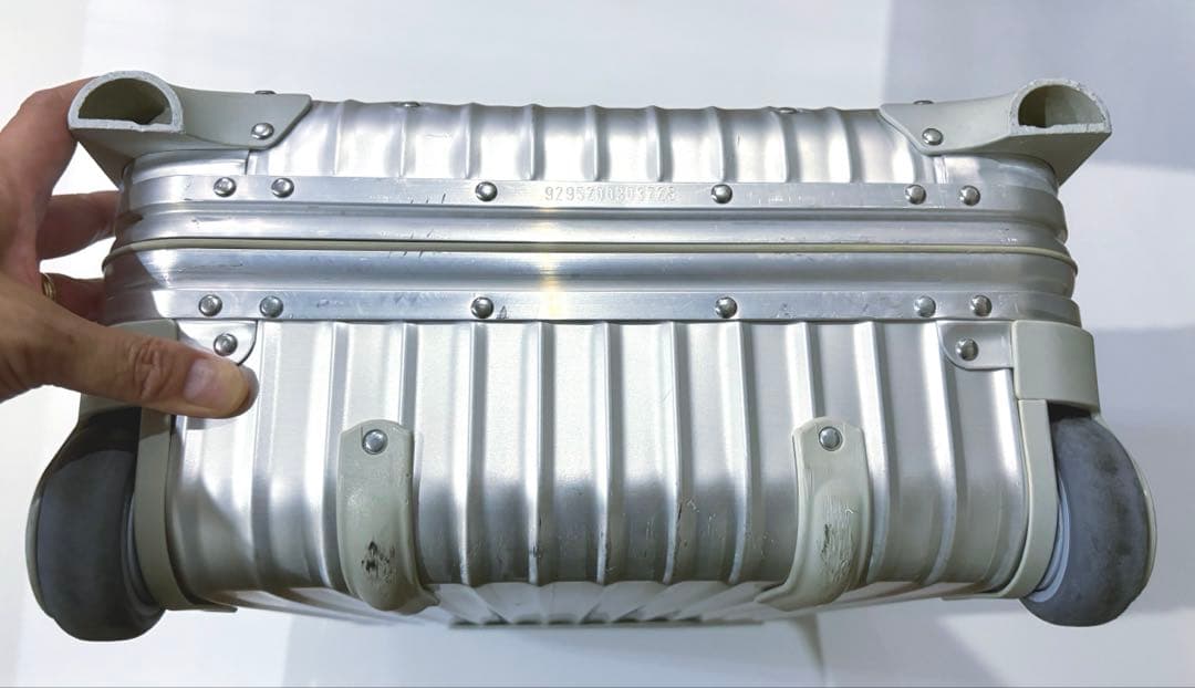 RIMOWA アルミ製　スーツケース(小)