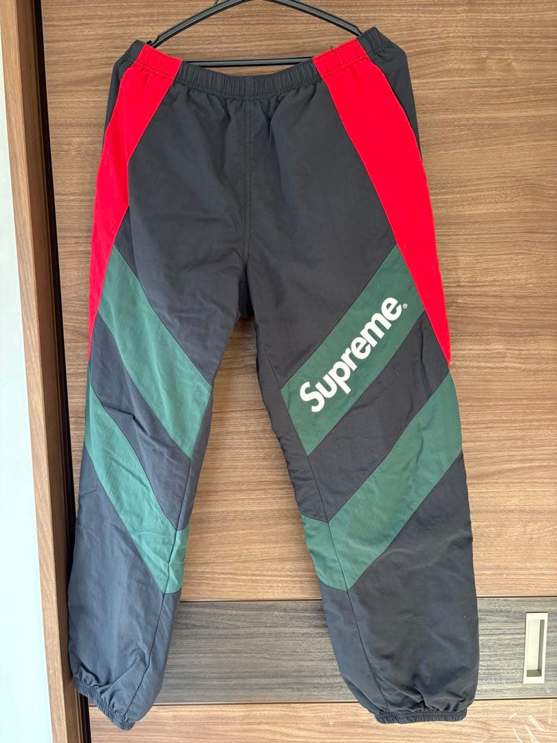 本日限定値下げ！シュプリーム　ナイロンパンツ　Mサイズ