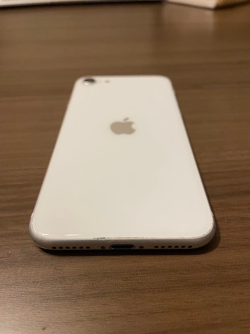 ぴ*こ様 Apple iPhone SE 2世代　64GB ホワイト