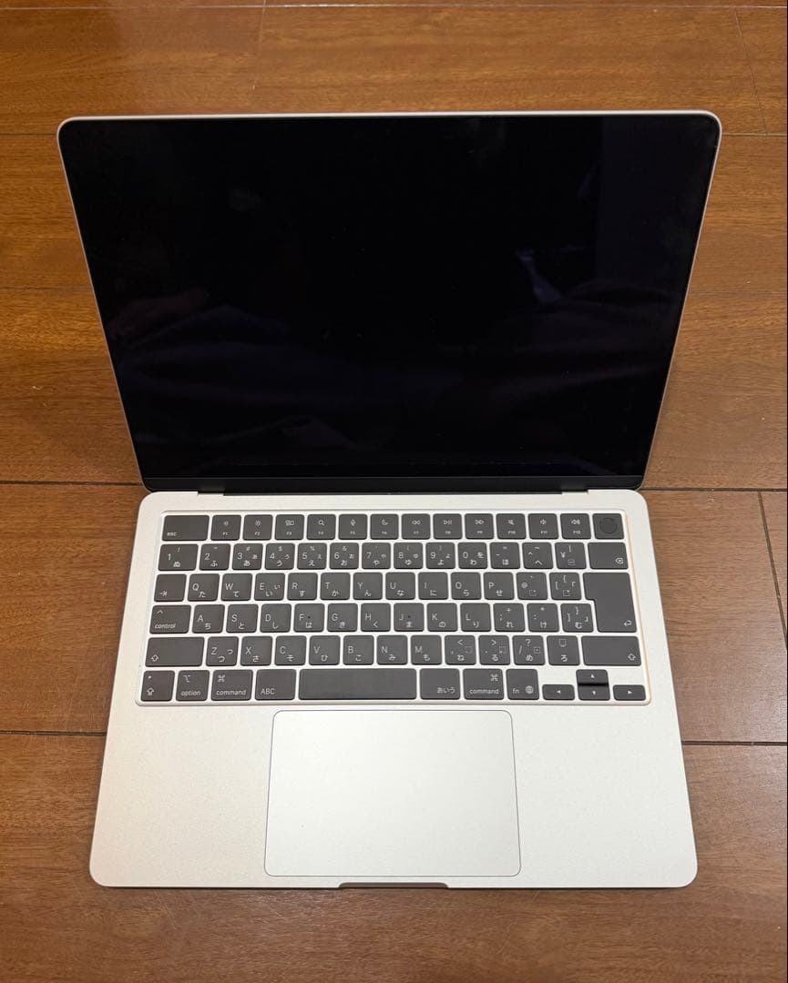 ほぼ新品 MacBook Air M4 16GB 256GB バッテリー100%