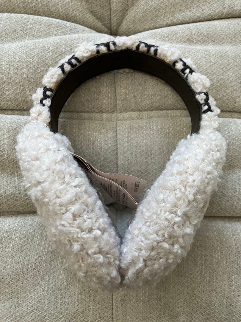 GUCCI GGロゴ イヤーマフ オフホワイト　美品