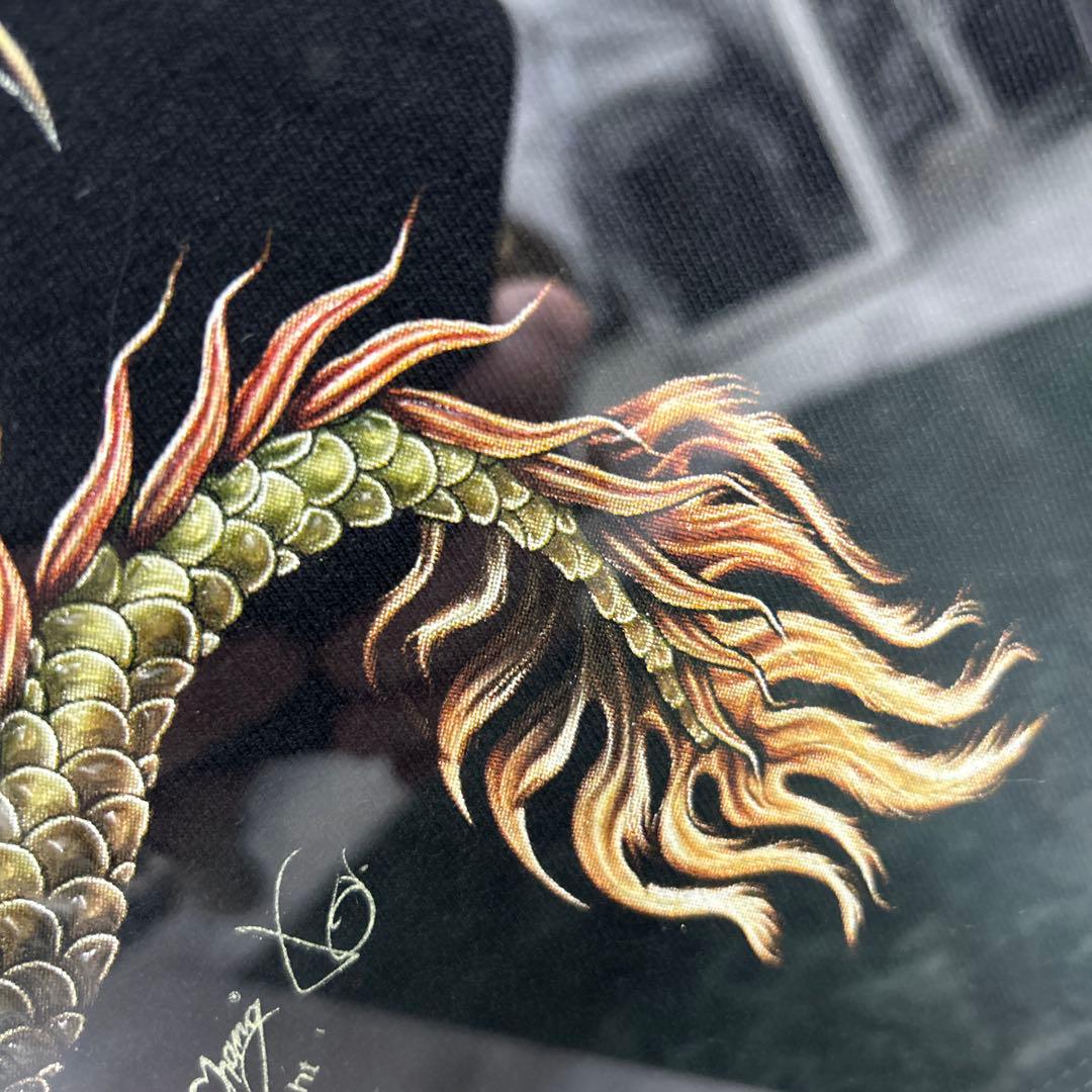 お部屋のインテリアに最適！フレーム付★インパクト大★暗闇で光る龍★A2サイズ