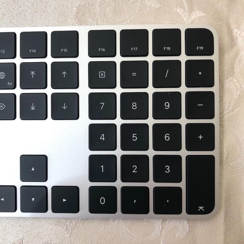 優良品｜Touch ID｜ブラック｜Magic Keyboard｜JIS｜純正