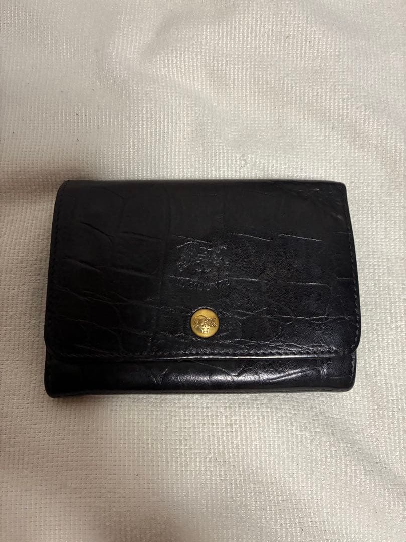 イルビゾンテ　クロコ型押しレザー二つ折り財布