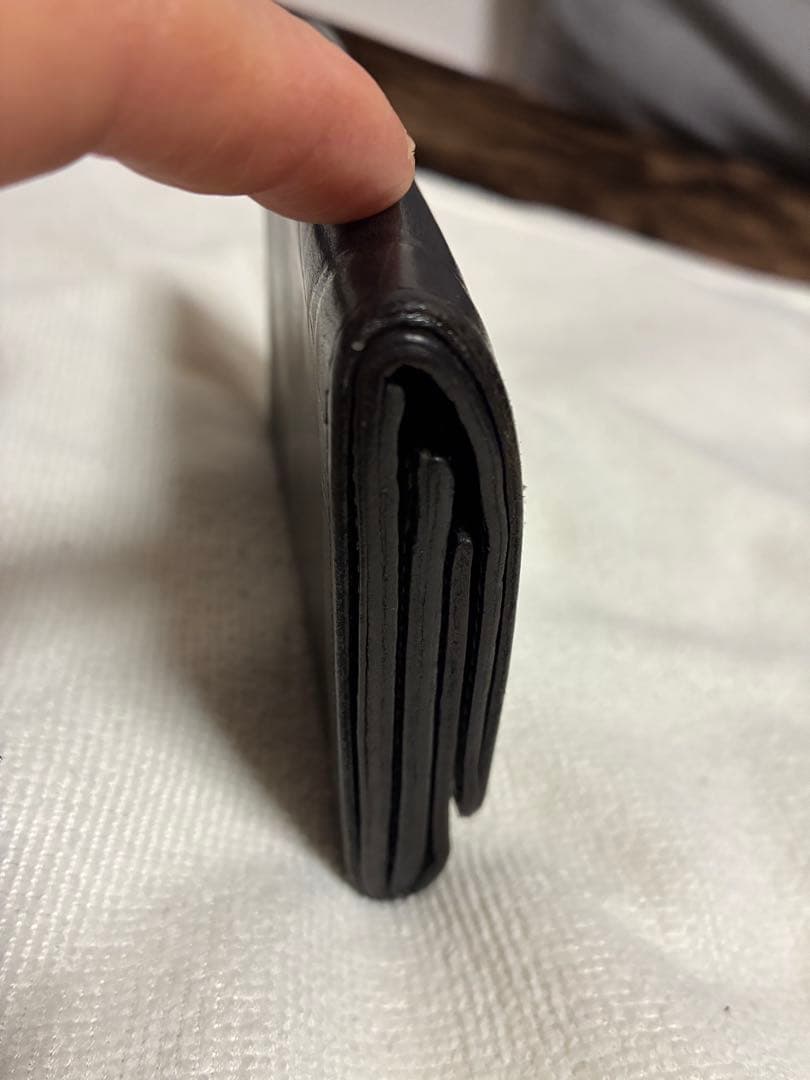 イルビゾンテ　クロコ型押しレザー二つ折り財布