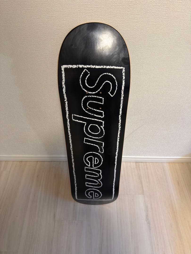 新品 Supreme KAWS Chalk Logo Skateboard