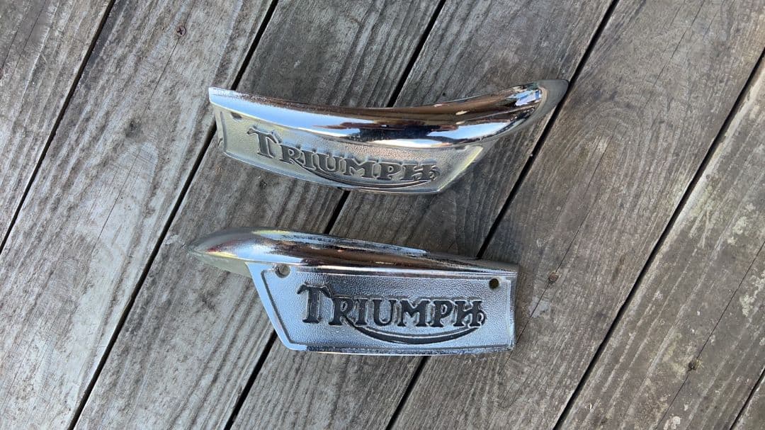 トライアンフ　T140 タンクエンブレム　 Triumph 　ボンネビル