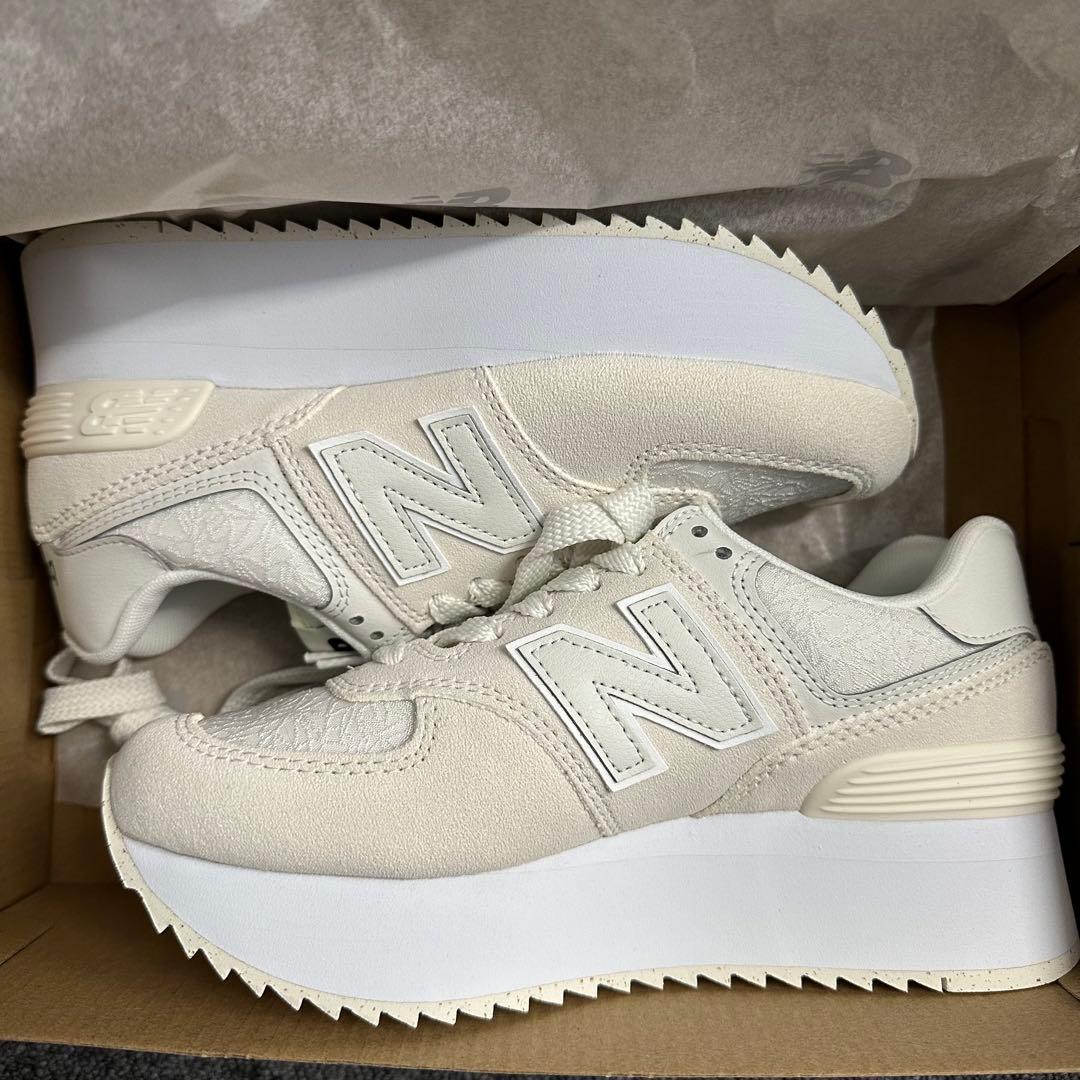 【新品未使用】ニューバランス 574+ WL574ZBJ 23.5cm