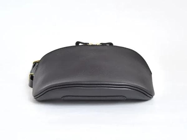 【美品/廃盤品】HERZ unity body bag（OU-2310）