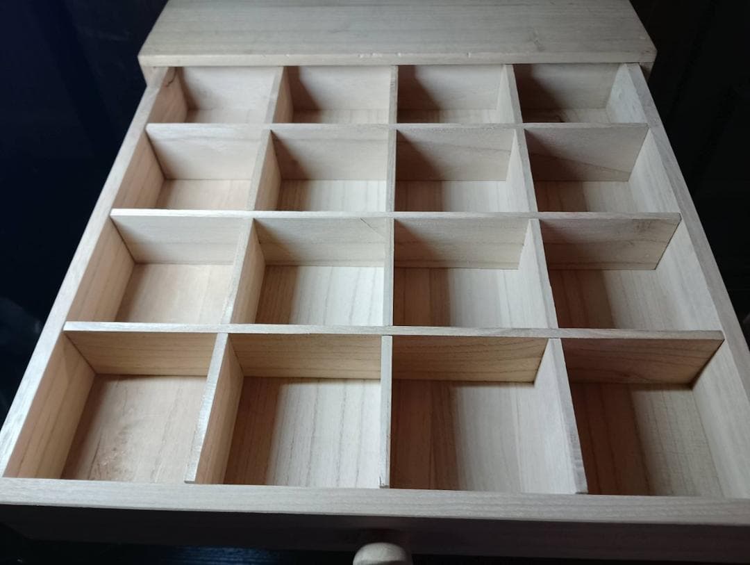 総桐 無垢 木製 小引き出し 5段 仕切り付き ナチュラル 収納箱 桐箱