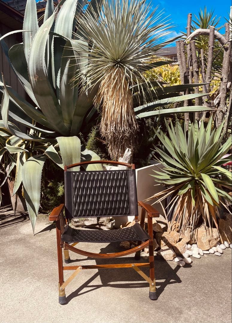 バックドロップレザー　カーミットチェア　ウォールナット　ヒジラク