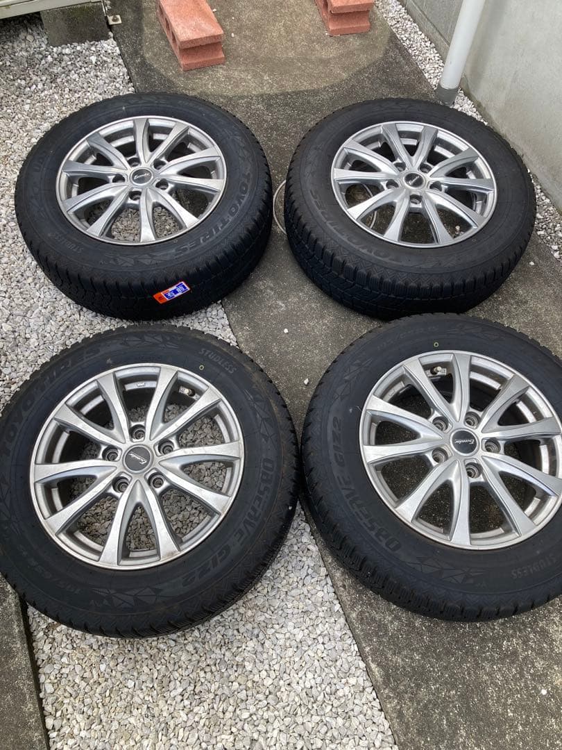 2022年製スタッドレスタイヤ 195/65 R15 4本セット引取限定