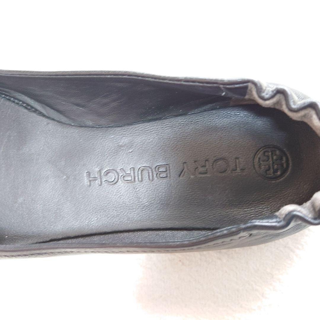 トリバーチ　パンプス