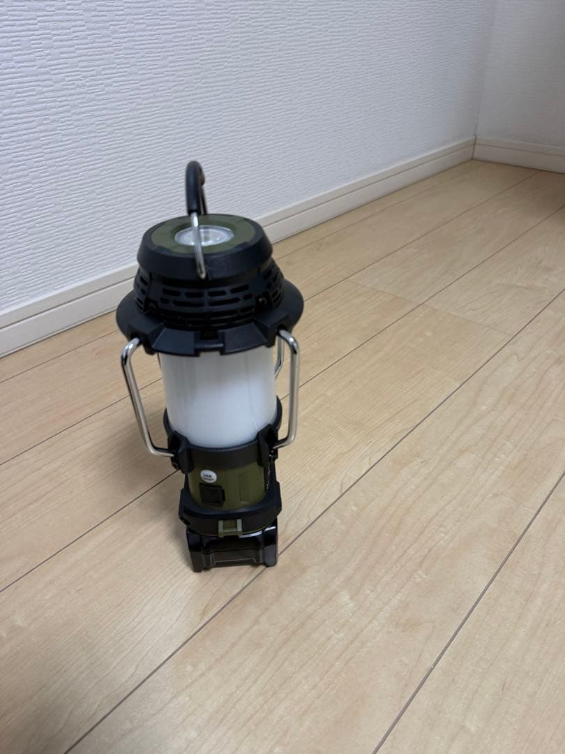 Makita MR008G ランタン マキタ オリーブ　40vバッテリーつき