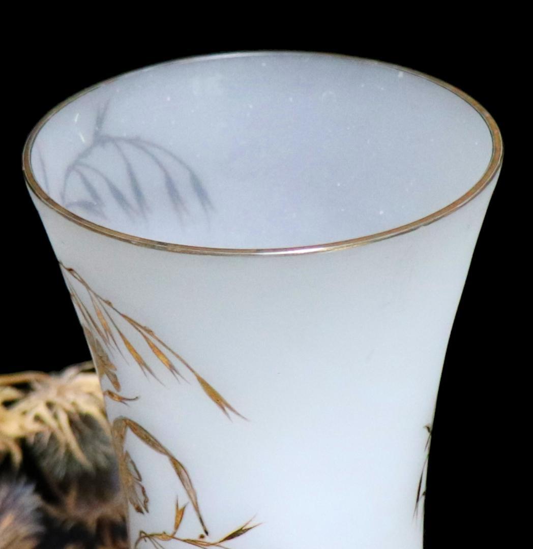 オールド・バカラ 1860年頃 純白艶消しオパーリンクリスタル製 金彩 大型花瓶