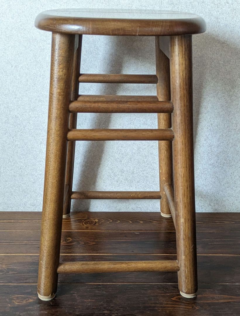 カリモク　丸椅子　木製スツール　腰掛け