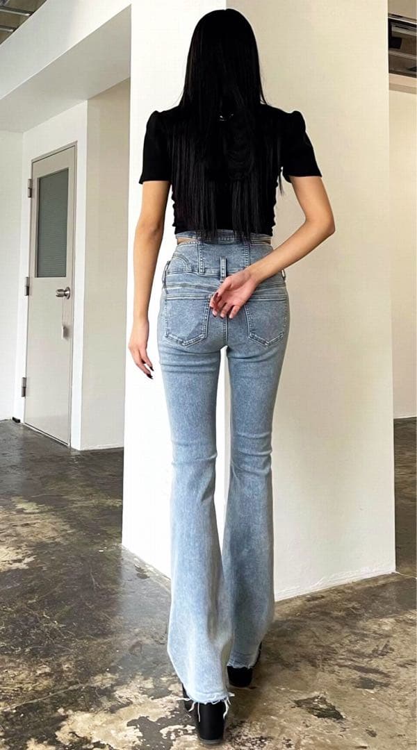 新品 タグ付き EMODA サイドオープンハイウエストフレアジーンズ