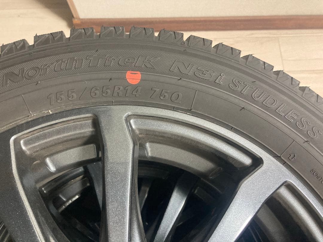 美品155/65R14 アルミホイール付きスタッドレスタイヤ4本セット