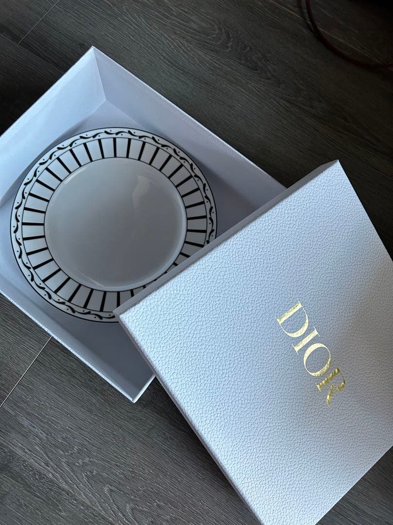 【新品未使用】Dior 丸プレート27cm