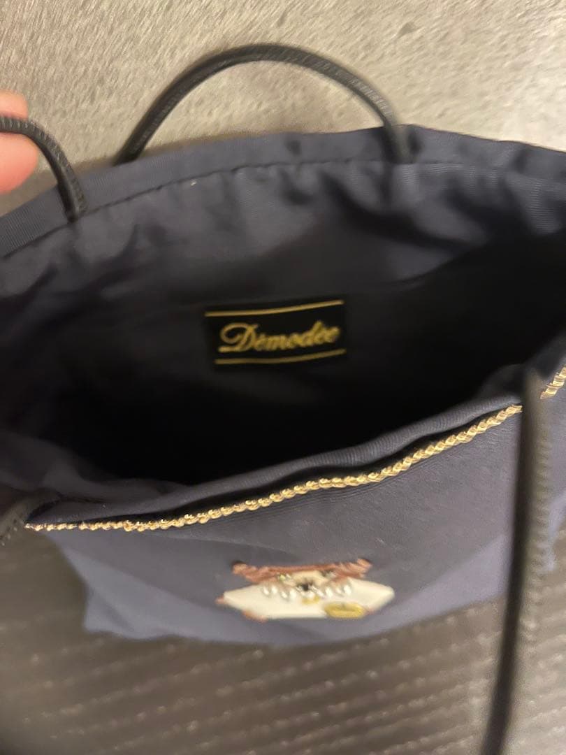 demodeクマ刺繍 ネイビー トートバッグ