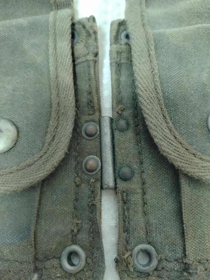 ダ*間様 ★自衛隊 M1ガーランド小銃弾納マガジンポーチ 昭和33年初期型 ★B