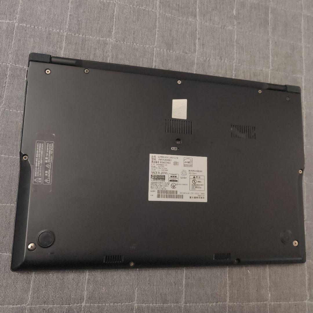 日本製 Fujitsu 美品 超軽量 驚速 13世代i5 8GB 512GB