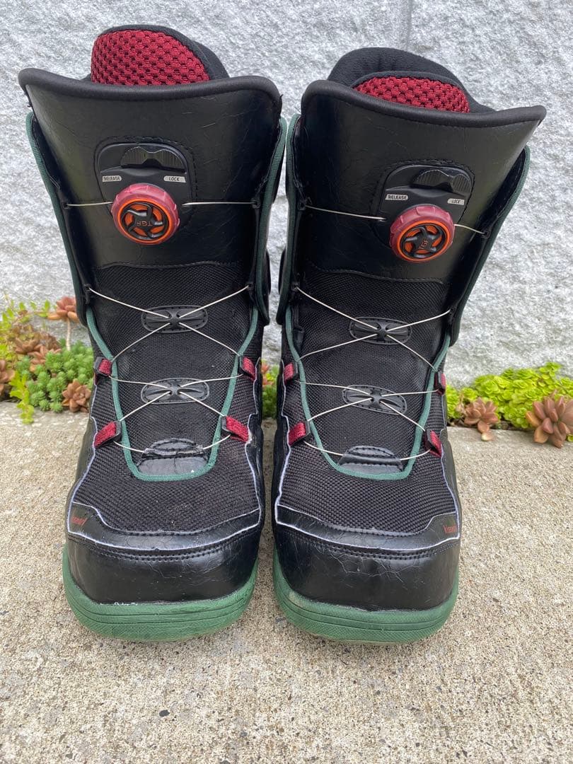 スノーボードブーツ BOAシステム搭載