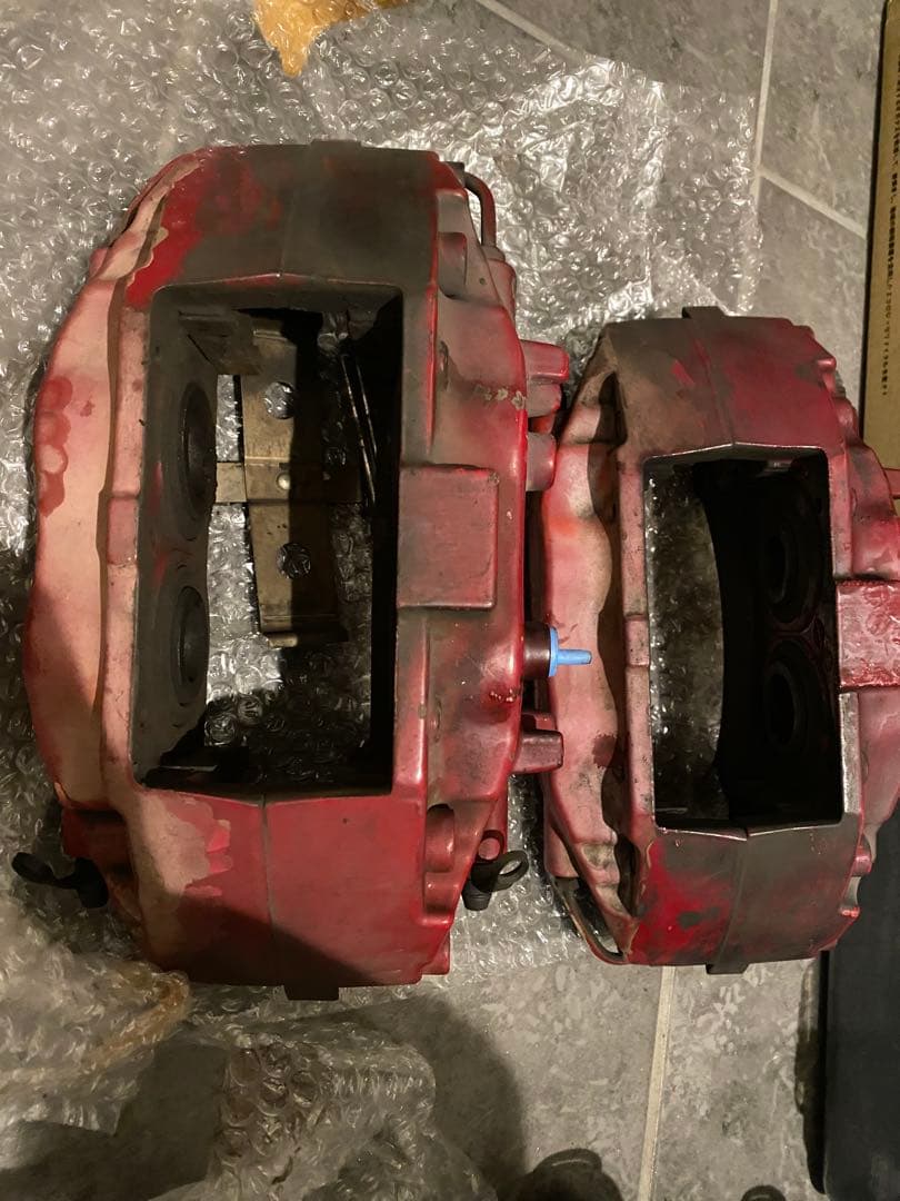 え*き様 brembo ブレーキキャリパー 2個セット 赤