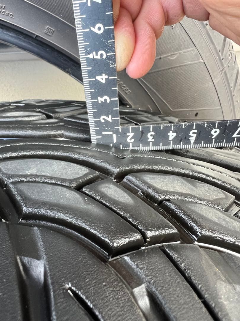 きょんヨコハマタイヤ　PARADA Spec-X 275/55r20