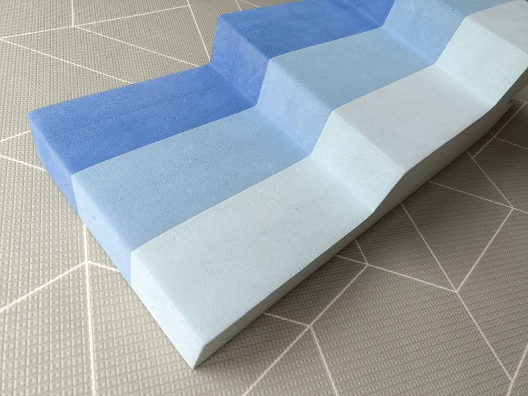 ボーネルンド ボブルス ワニ ブルー 青　水色 クロコダイル 階段 ステップ