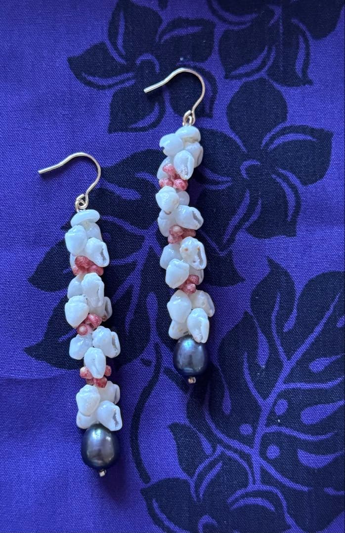 ニイハウモミとカヘレラニシェルのロングピアス