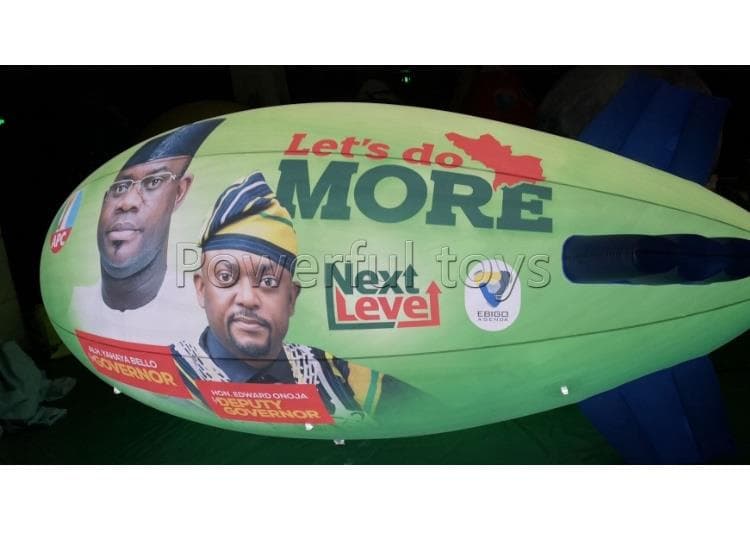 飛行船型アドバルーン　副業にしてみませんか？