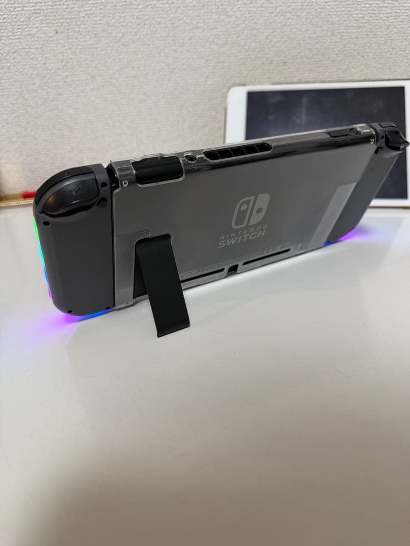 任天堂　Switch 使用期間半年　ゲーミングコントローラー