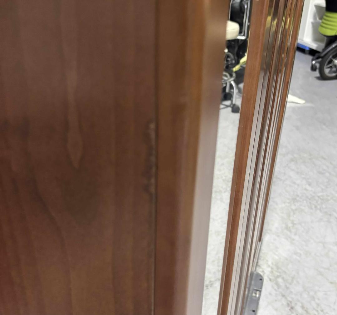 関家具シューズボックス、天然木、下駄箱、幅104cm 36足収納可能、Used