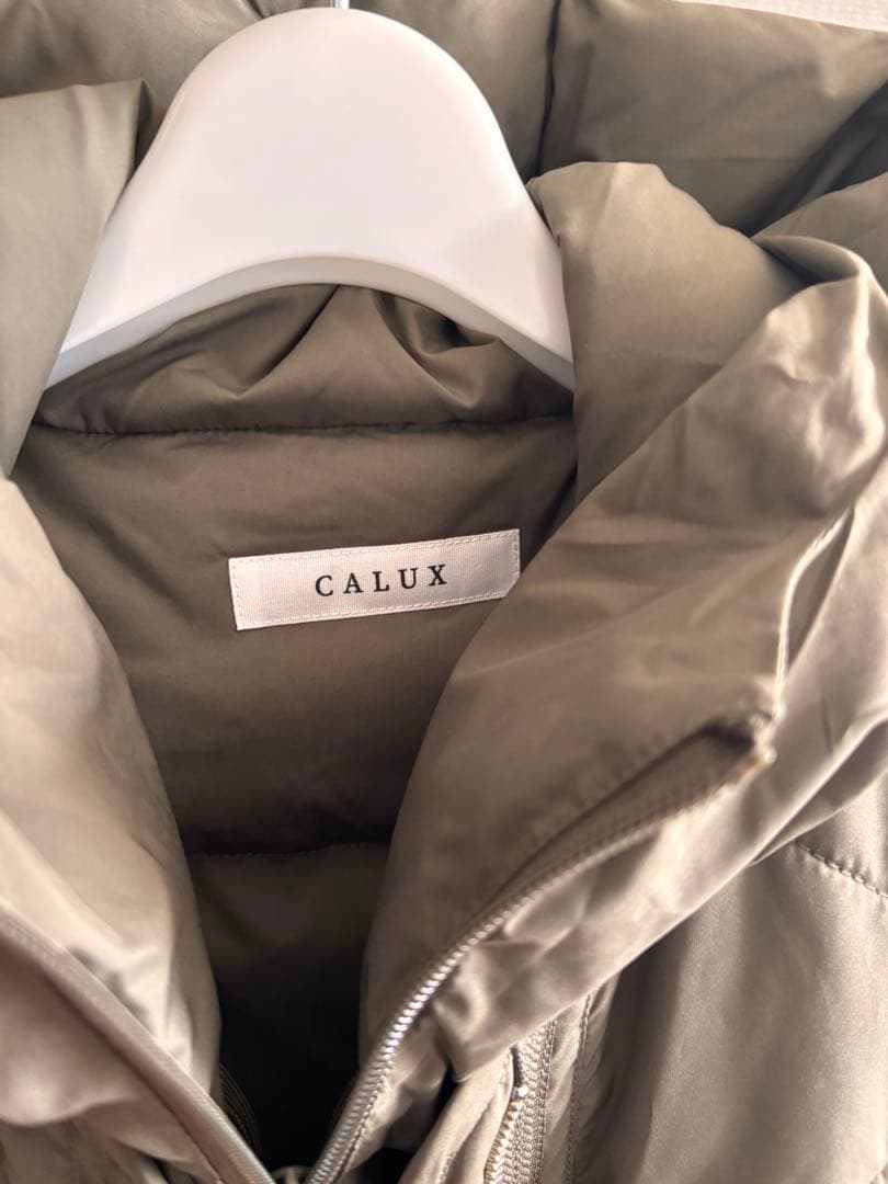 ちえみ　1度のみ使用　キャラクス　CALUX キルティングダウンジャケット