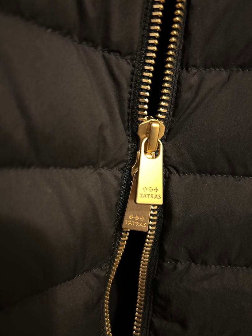 【極美品】タトラス 2023年モデル NOKO ダウンジャケット サイズ02