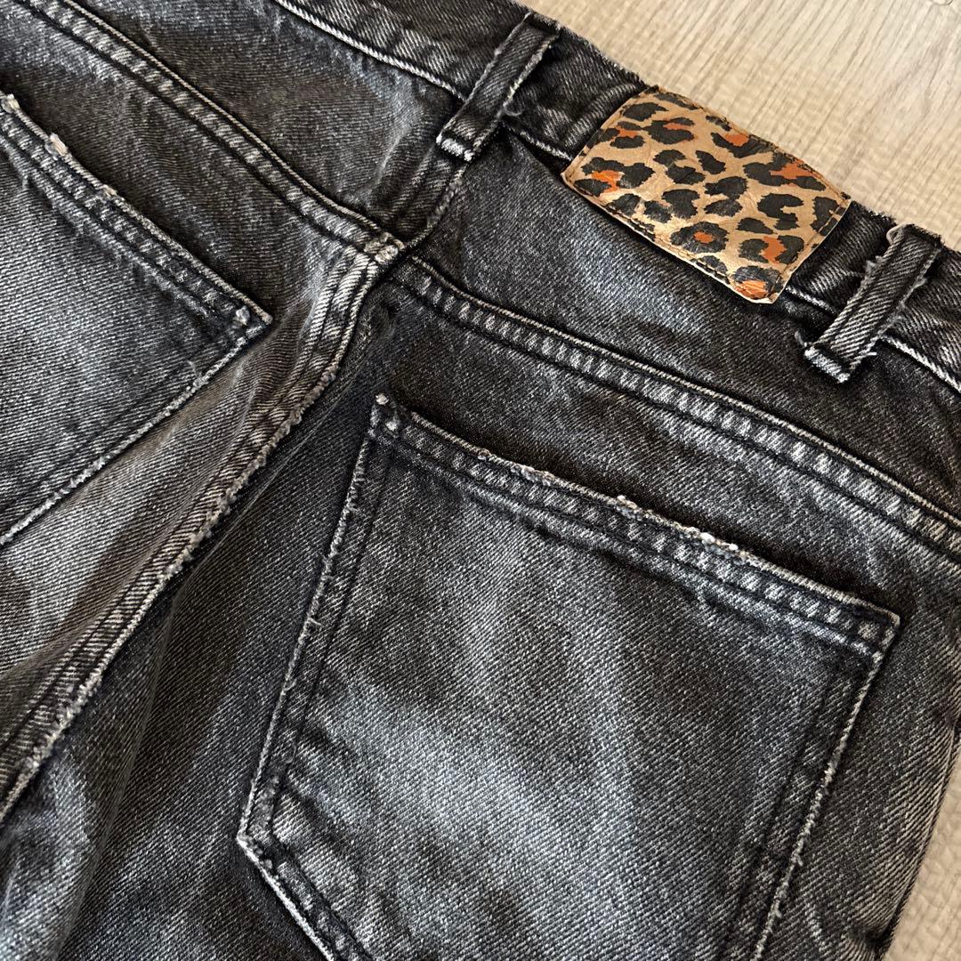 【美品】ウィムガゼット セミフレアデニム 美脚シルエット カットオフ26