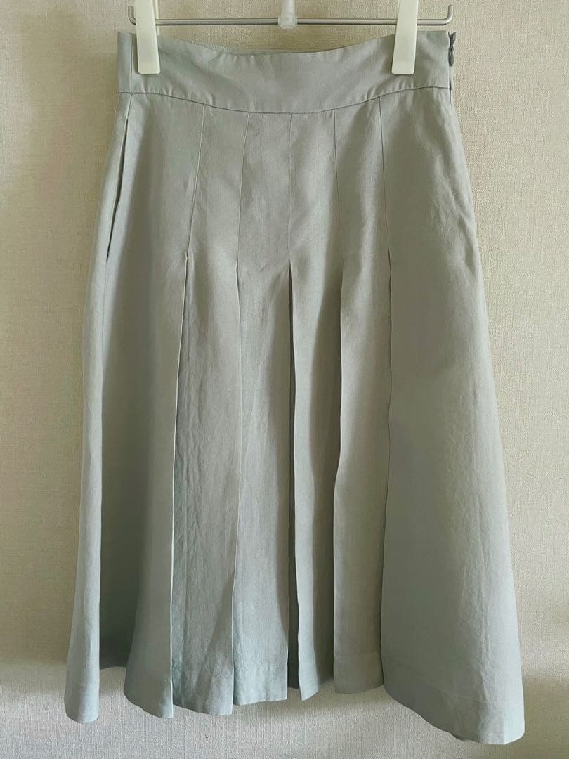 【美品】2024春夏MARGARET HOWELL 麻　ライトグリーンスカート