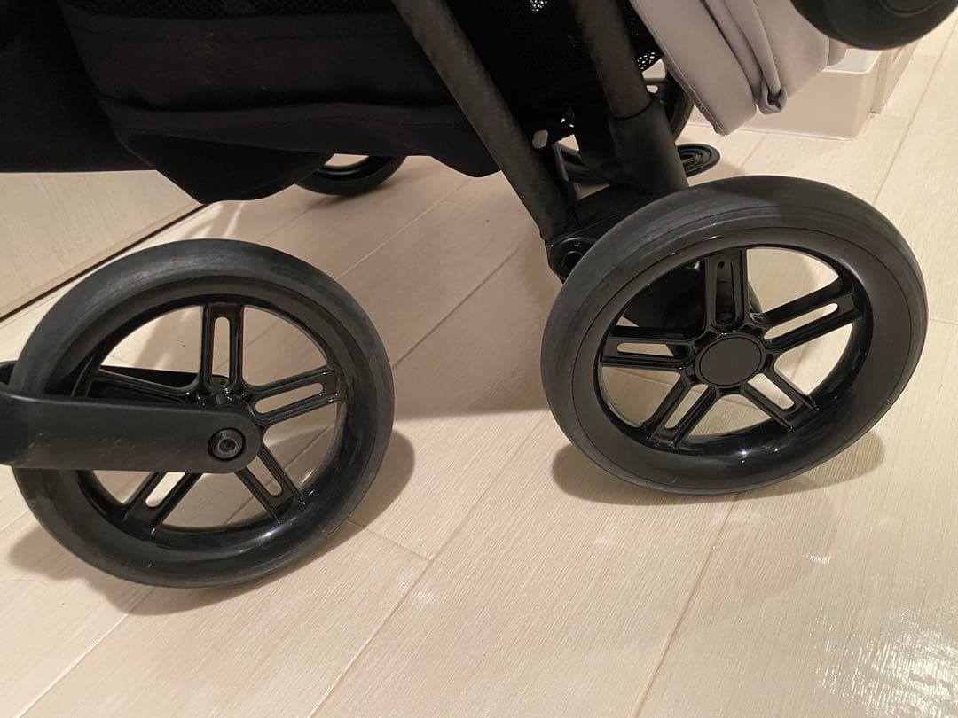 cybex サイベックス メリオカーボン 2024 フォググレー　（値引き中）