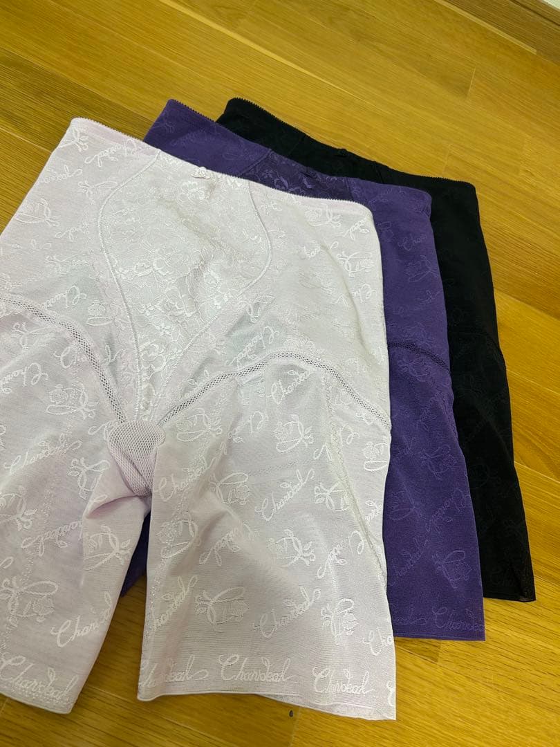 シャンデール　ガードル８２　１点