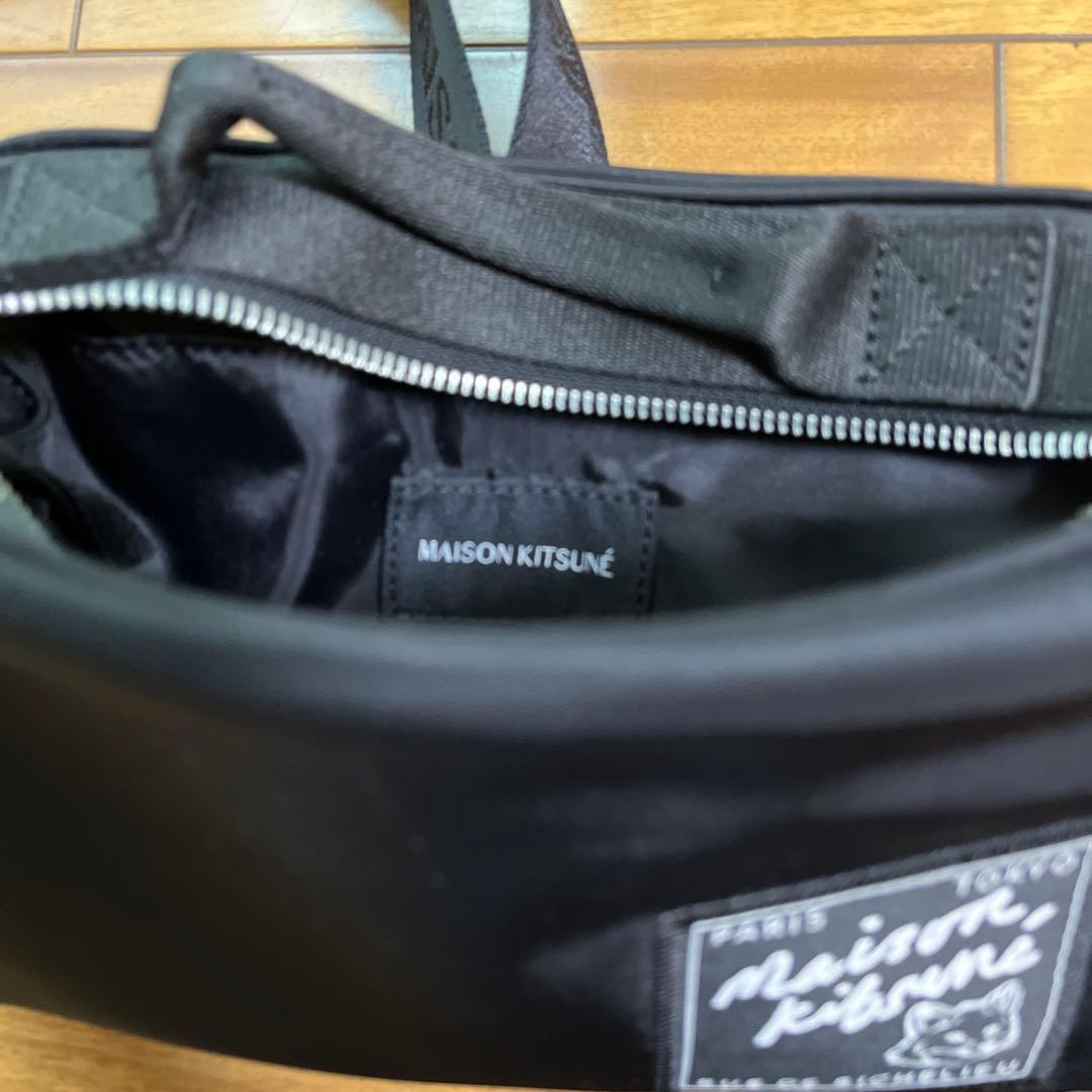 【極美品】メゾンキツネ ボディバッグ ブラック