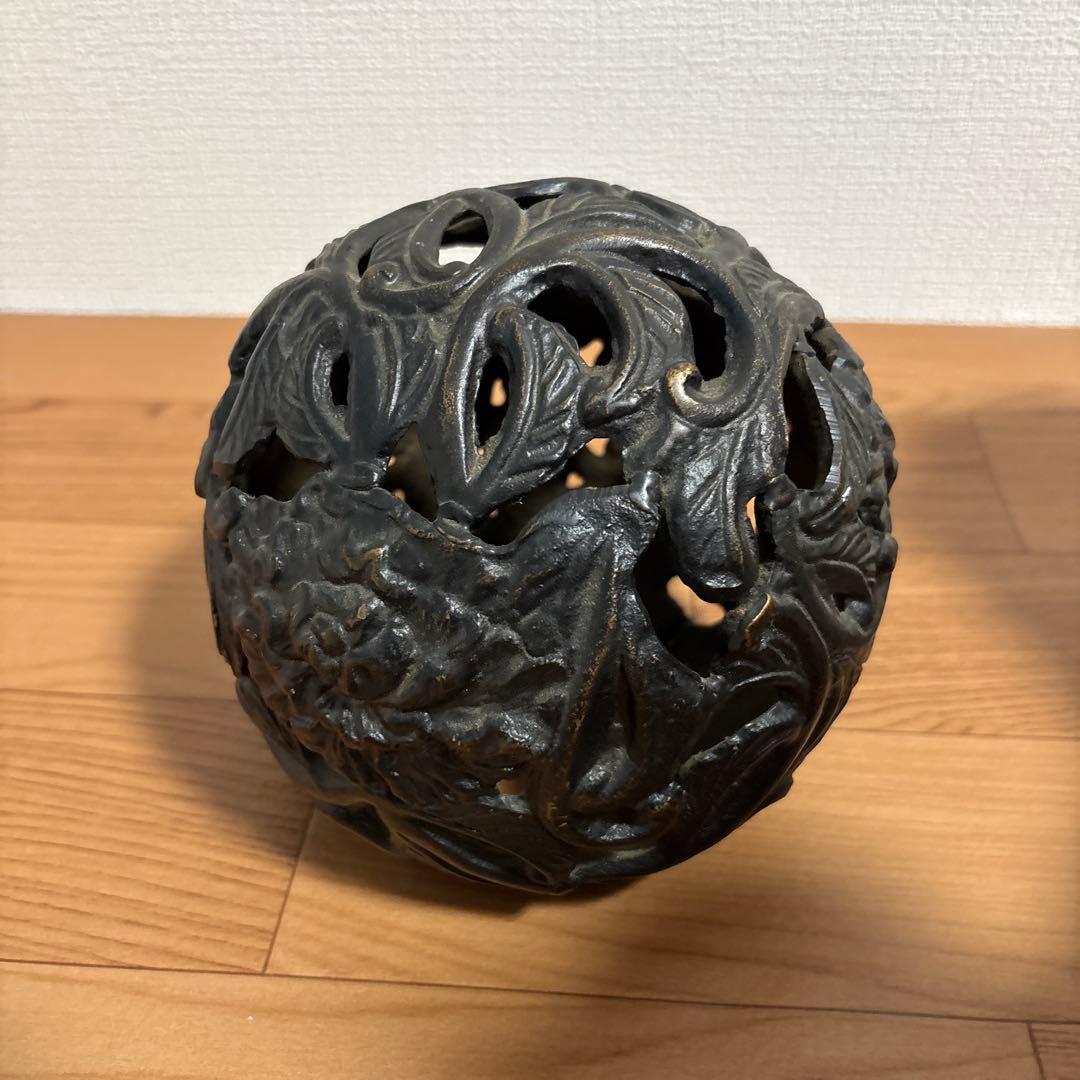 鉄製　玉乗り獅子　立獅子　魔除け　縁起物　インテリア　重厚　古美術　置物