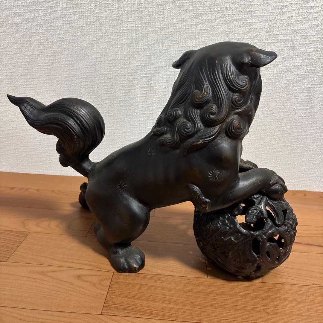 鉄製　玉乗り獅子　立獅子　魔除け　縁起物　インテリア　重厚　古美術　置物