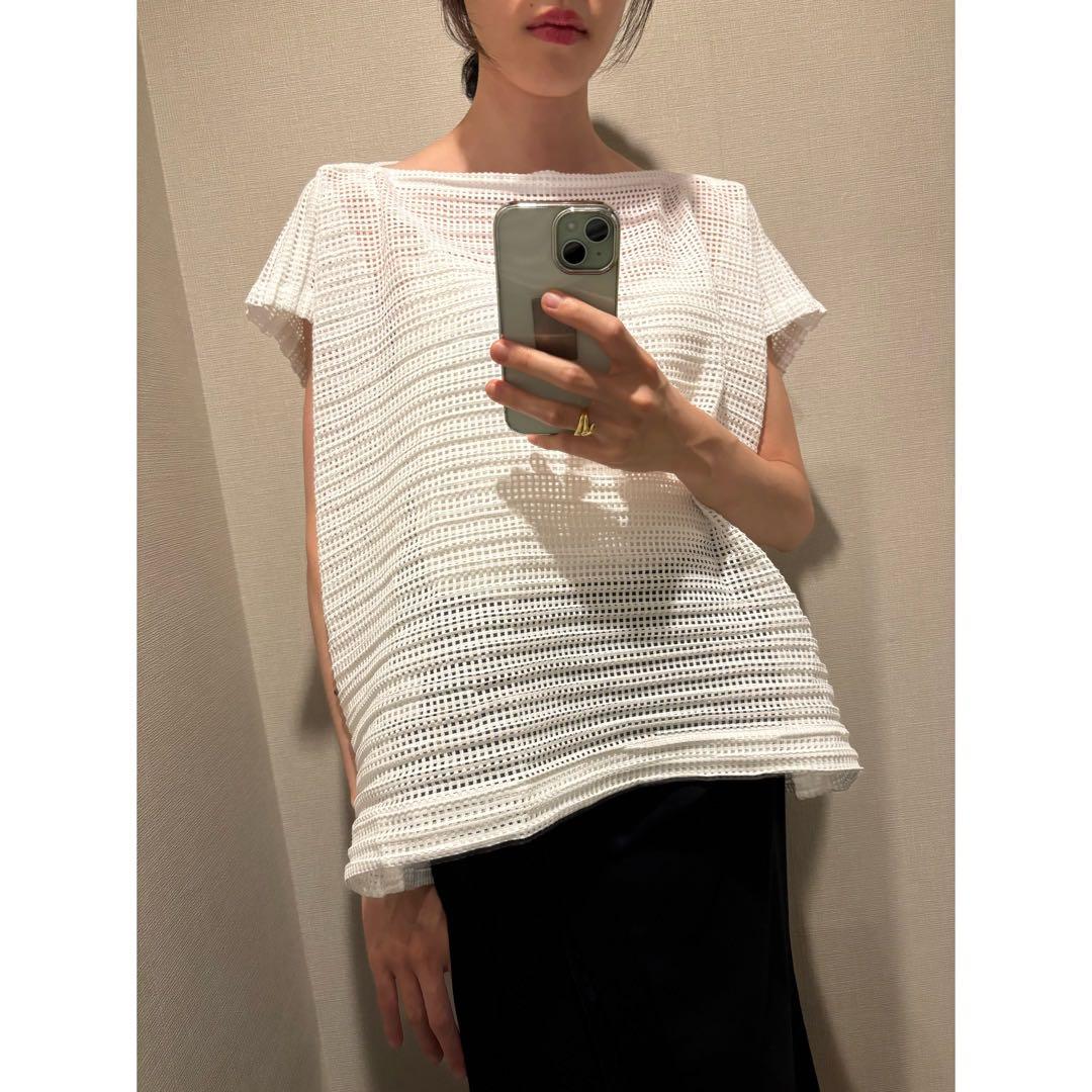 ISSEY MIYAKE イッセイミヤケ　メッシュ　ブラウス　ホワイト